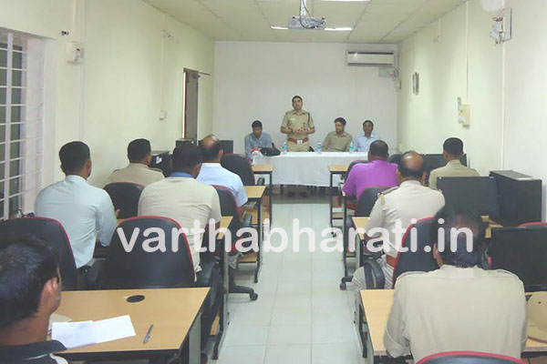 ಅಪಘಾತಗಳ ನಿಯಂತ್ರಣ ಮತ್ತು ರಸ್ತೆ ಸಂಚಾರ ಸುರಕ್ಷತೆ : ಆಲ್ಕೋಬ್ರೆತ್ ಅನಾಲೈಜರ್ ಉಪಕರಣಗಳ ಹಸ್ತಾಂತರ